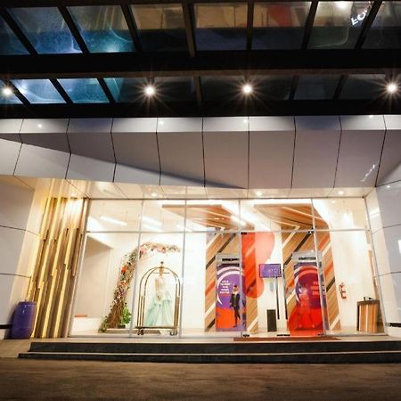 Fox Lite Hotel Metro Indah - Бандунг Екстериор снимка