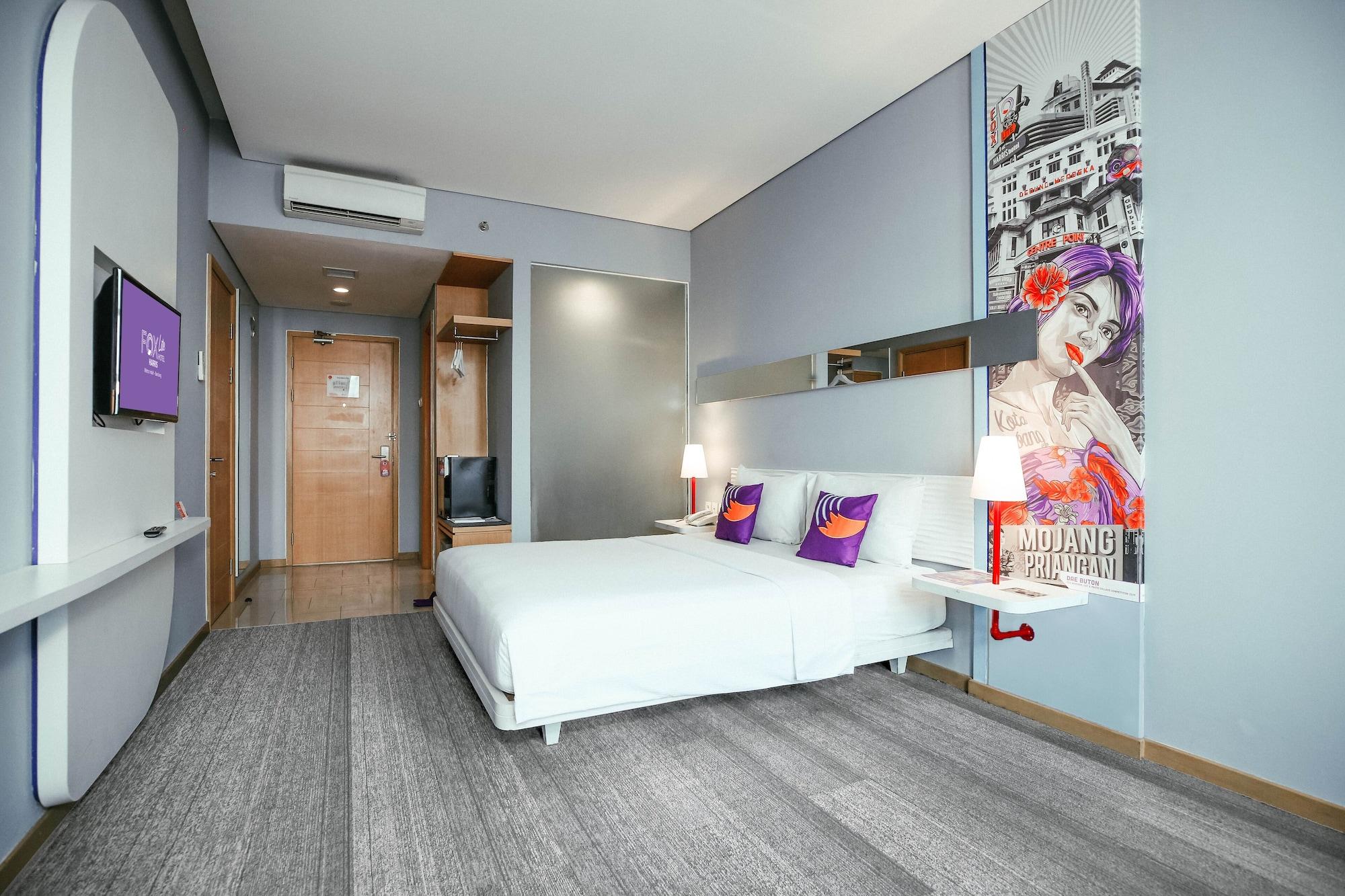 Fox Lite Hotel Metro Indah - Бандунг Екстериор снимка