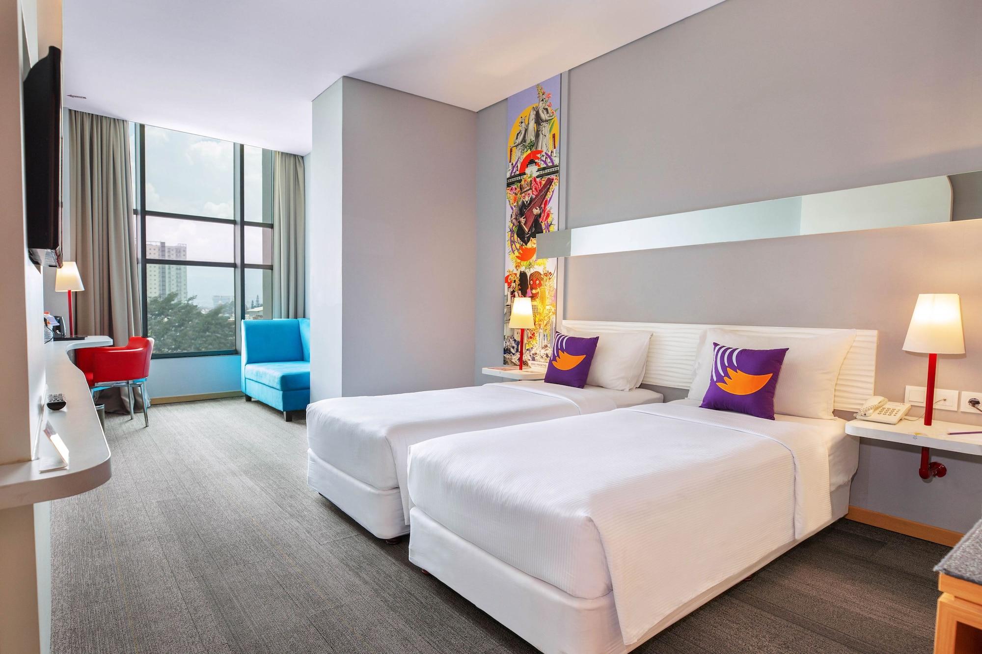 Fox Lite Hotel Metro Indah - Бандунг Екстериор снимка