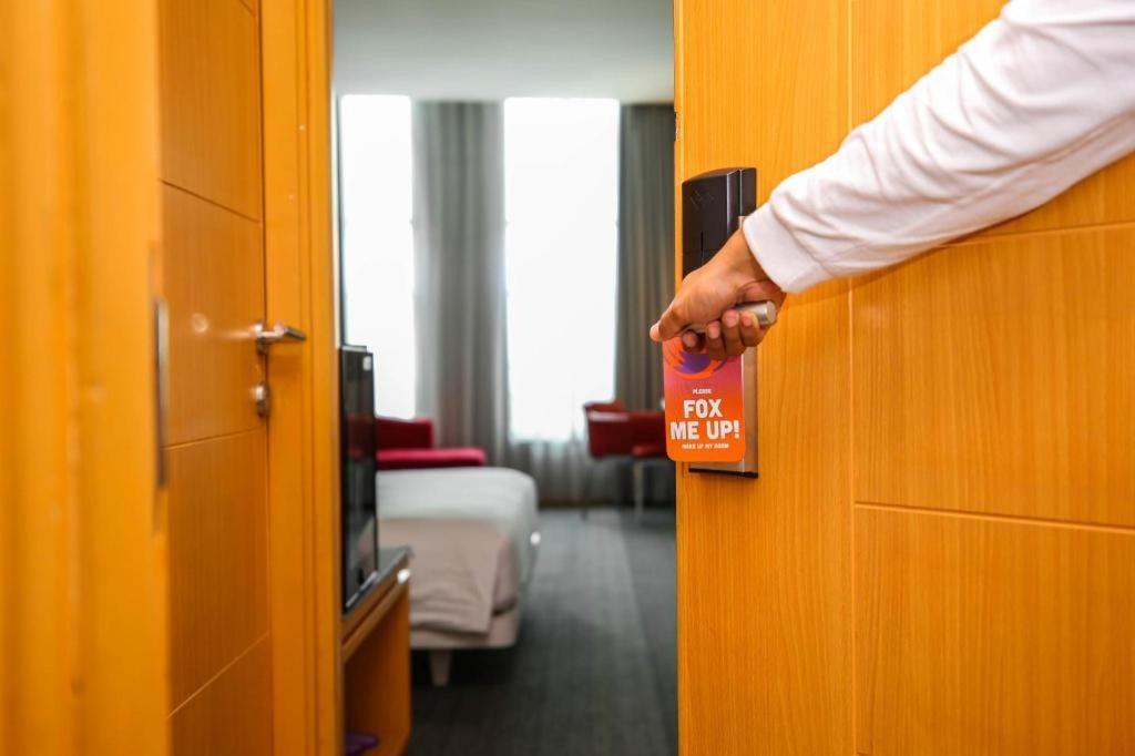 Fox Lite Hotel Metro Indah - Бандунг Екстериор снимка