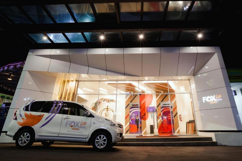 Fox Lite Hotel Metro Indah - Бандунг Екстериор снимка