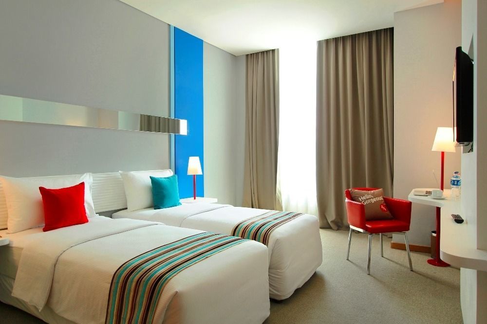 Fox Lite Hotel Metro Indah - Бандунг Екстериор снимка